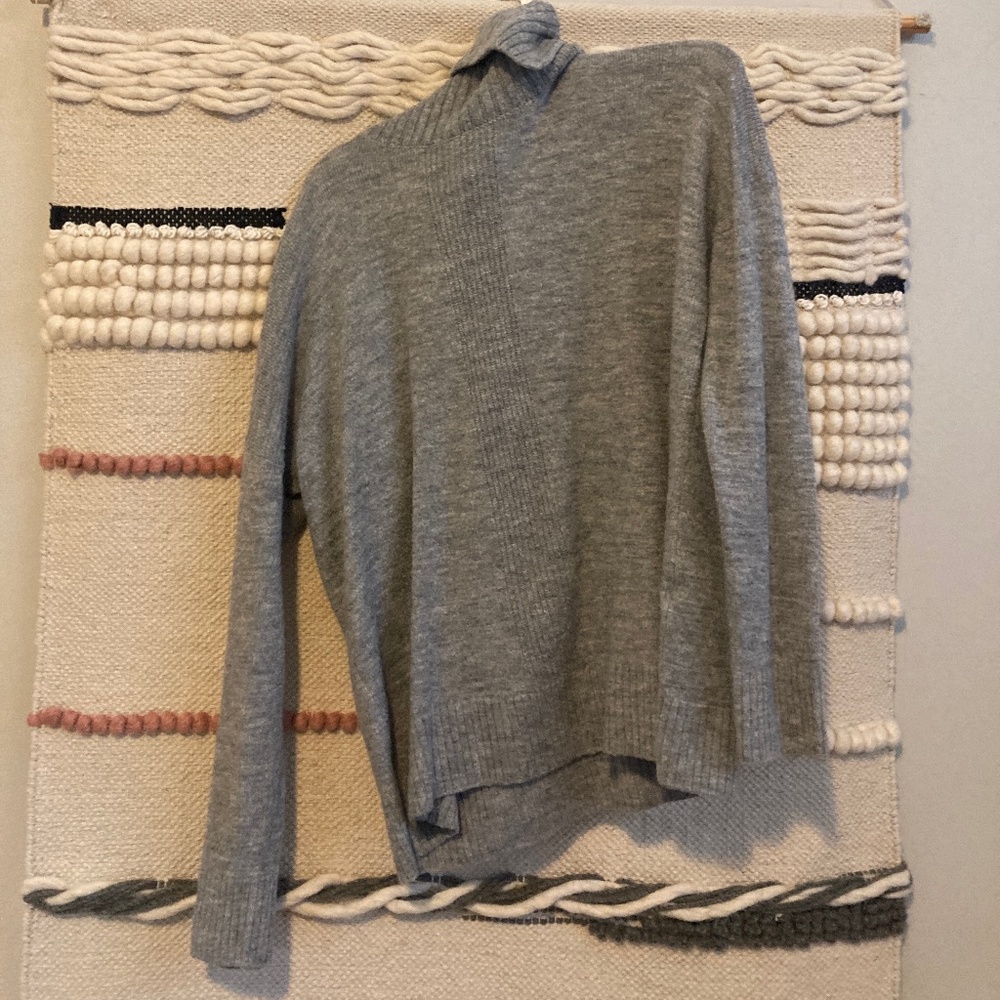 Banana Republic sweater